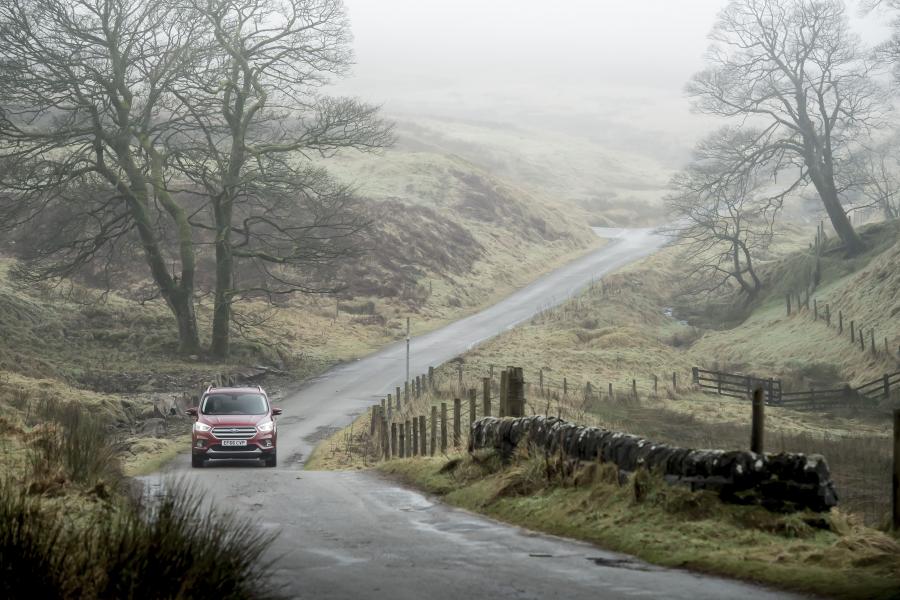  Ford Kuga 2017 года  (UK) (фото 10 из 60)